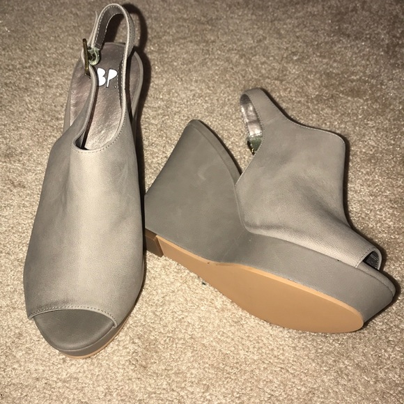 Wedge bootie - Picture 2 of 5